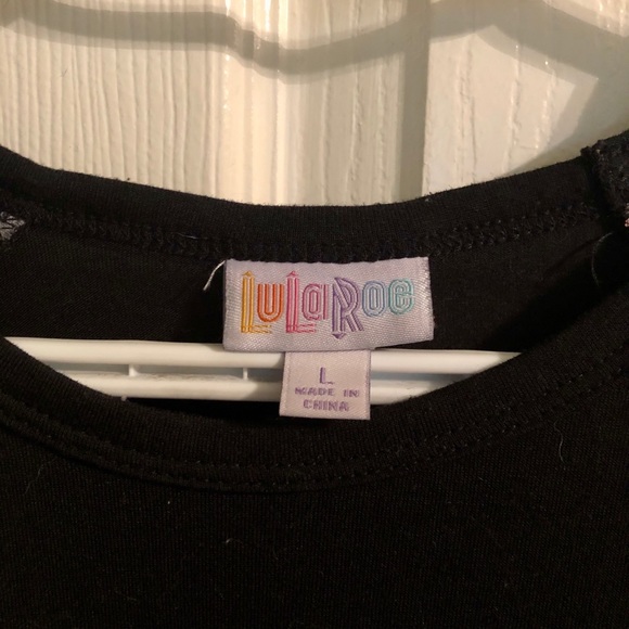 EUC LulaRoe Randy Tee - Picture 3 of 3